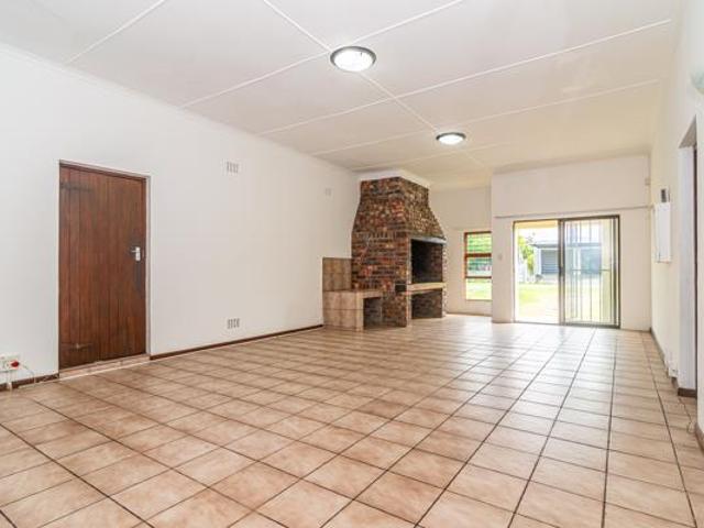 3 Bedroom House in Franskraal