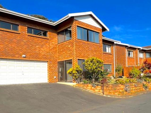 3 Bedroom House in Freeland Park