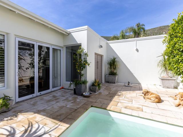 3 Bedroom House in Fresnaye