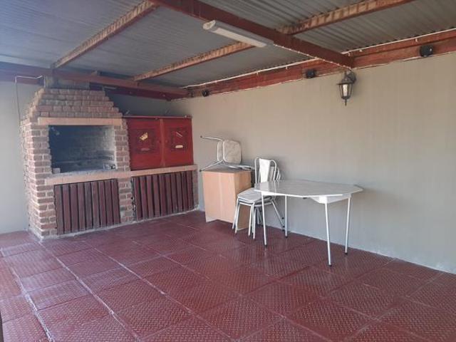 3 Bedroom House in Komani Park