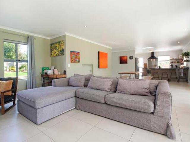 3 Bedroom House in Kommetjie
