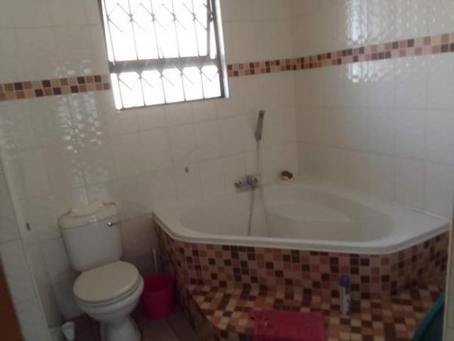 3 Bedroom House in Kookrus