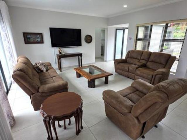 3 Bedroom House in Kosmos Ridge Estate