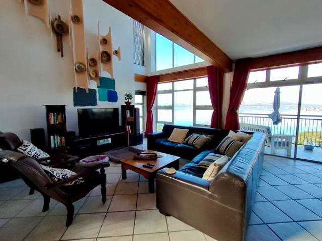 3 Bedroom House in Kosmos