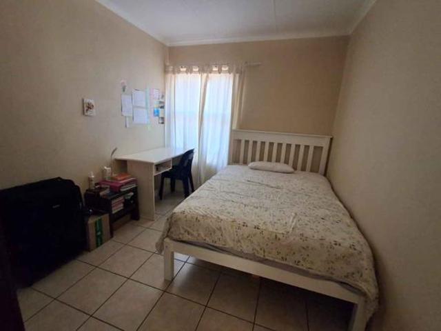 3 Bedroom House in Kosmosdal