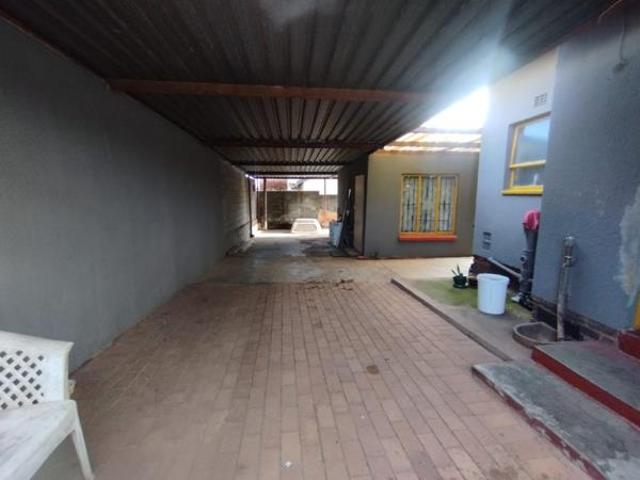 3 Bedroom House in Kagiso