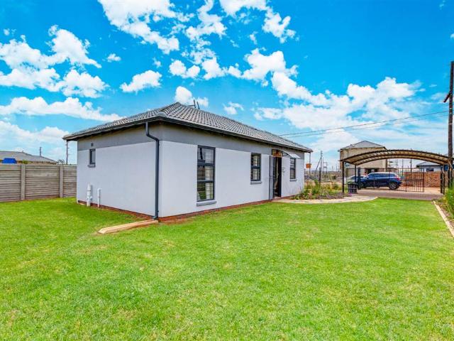 3 Bedroom House in Kagiso
