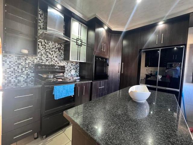 3 Bedroom House in Kanana