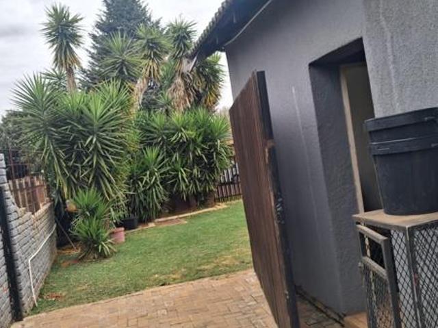 3 Bedroom House in Kanonkop