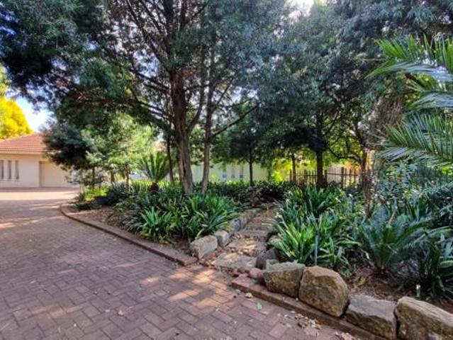 3 Bedroom House in Kanonkop