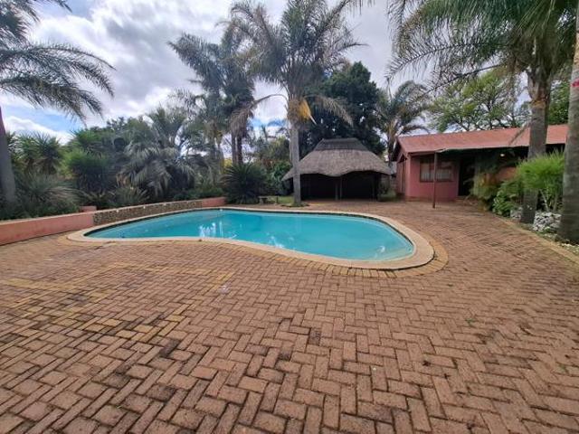3 Bedroom House in Kanonkop