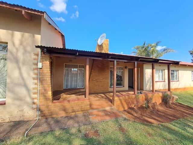3 Bedroom House in Kanonkop