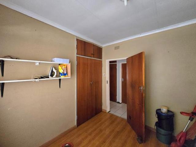 3 Bedroom House in Kanonkop