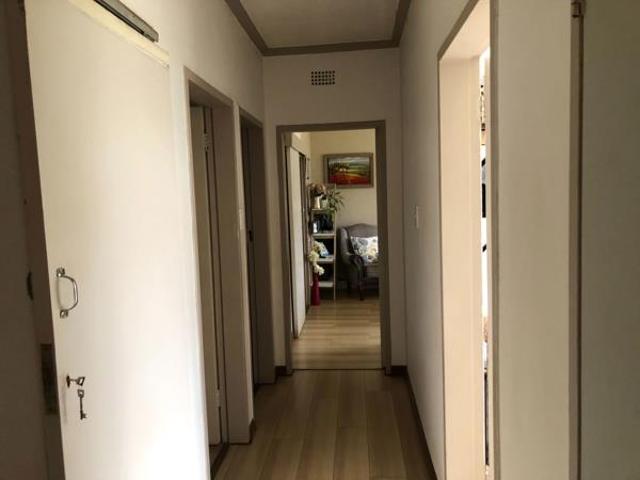 3 Bedroom House in Kanonkop