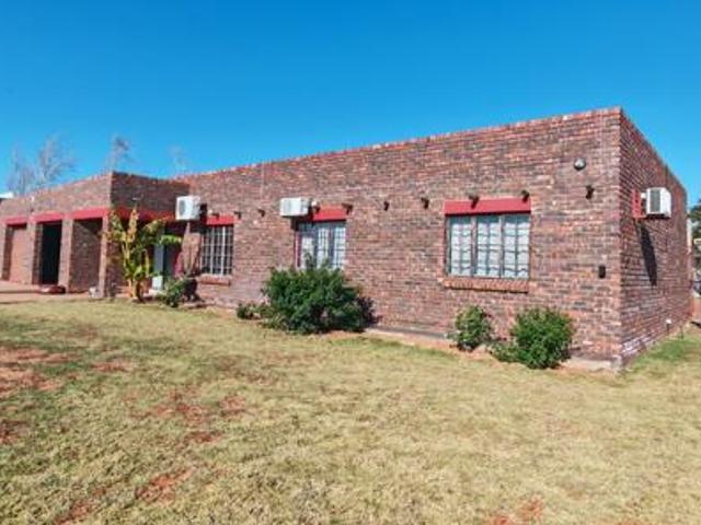 3 Bedroom House in Keidebees