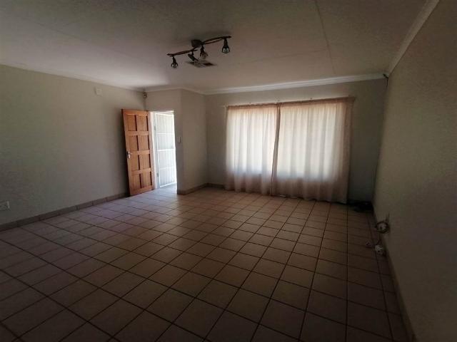 3 Bedroom House in Keidebees