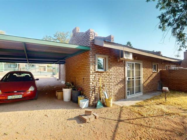 3 Bedroom House in Keidebees