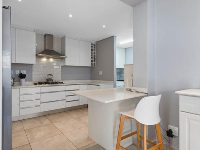 3 Bedroom House in Kelderhof Country Village