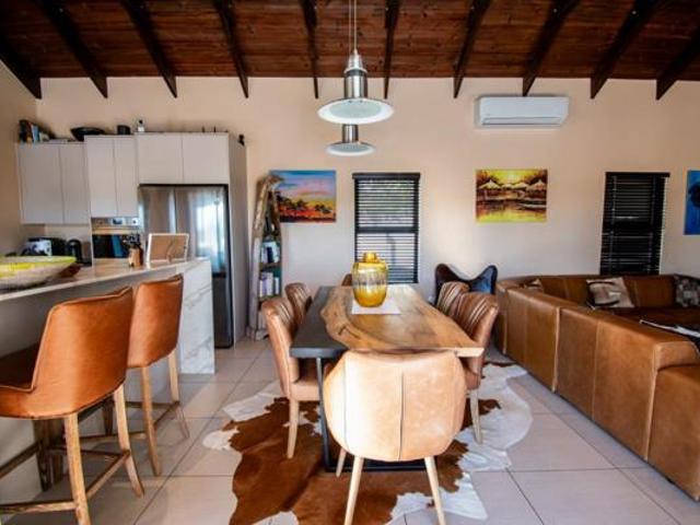 3 Bedroom House in Kelderhof Country Village