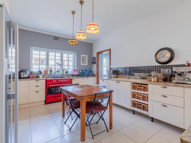 3 Bedroom House in Kenilworth Upper