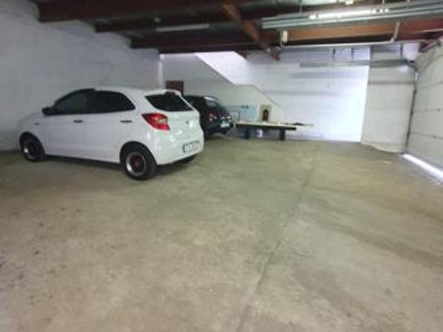 3 Bedroom House in Kensington