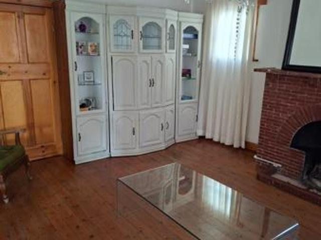 3 Bedroom House in Kensington
