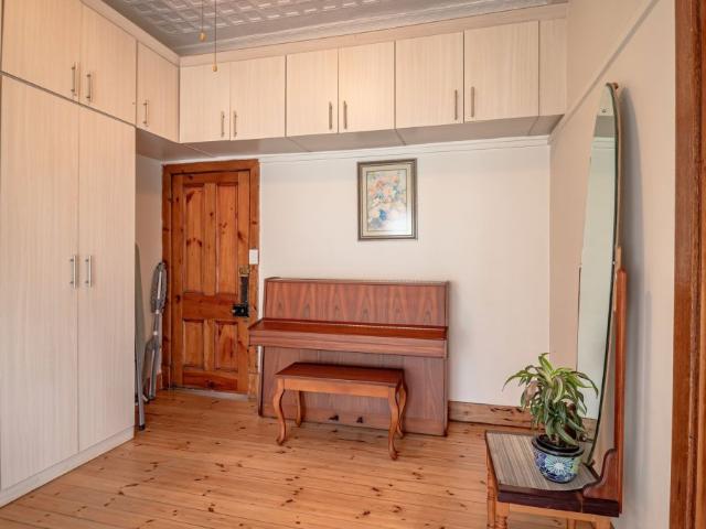 3 Bedroom House in Kensington