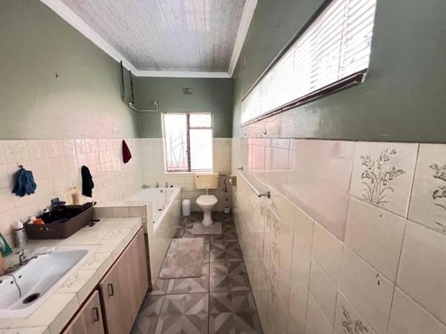 3 Bedroom House in Kimberley Central