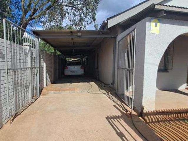 3 Bedroom House in Kimberley Central