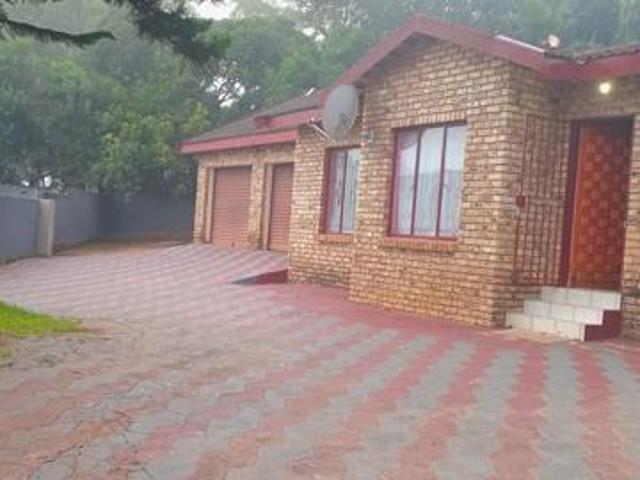3 Bedroom House in Kingsview