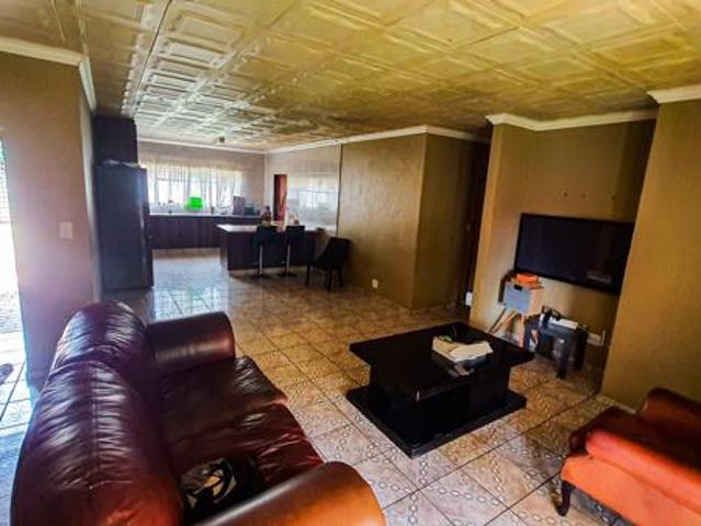 3 Bedroom House in Kingsview