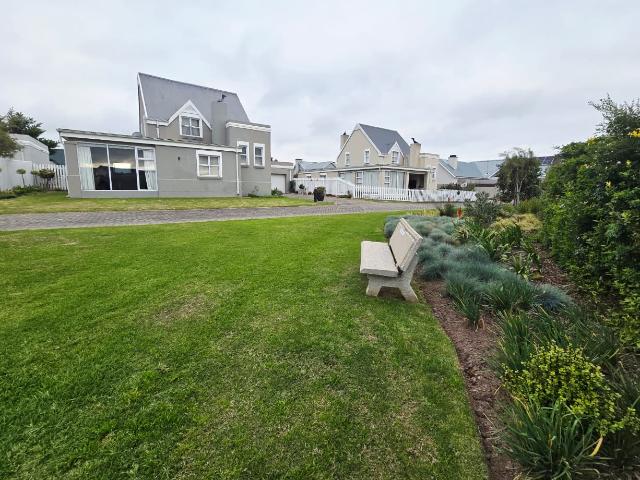 3 Bedroom House in Kingswood Golf Estate