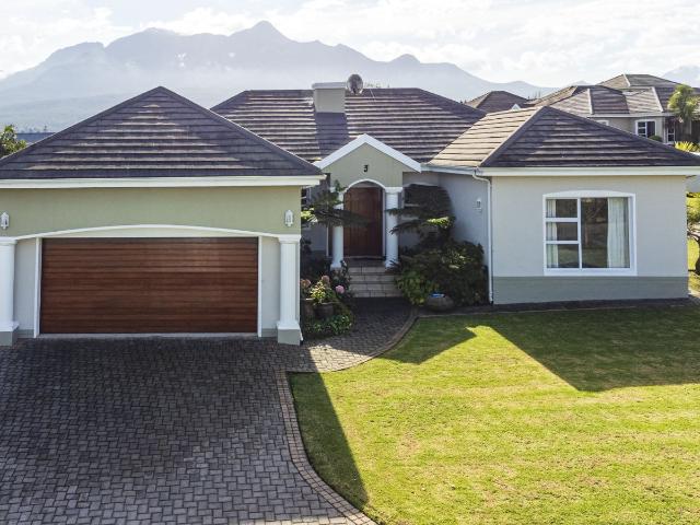 3 Bedroom House in Kingswood Golf Estate