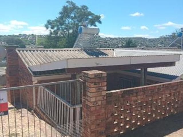 3 Bedroom House in Kingswood