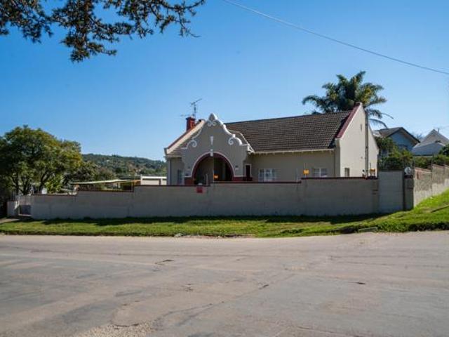 3 Bedroom House in Kingswood