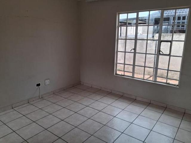 3 Bedroom House in Klarinet