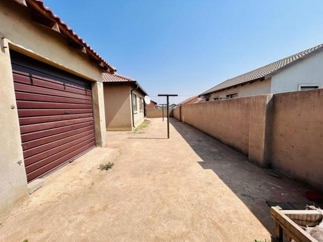 3 Bedroom House in Klarinet