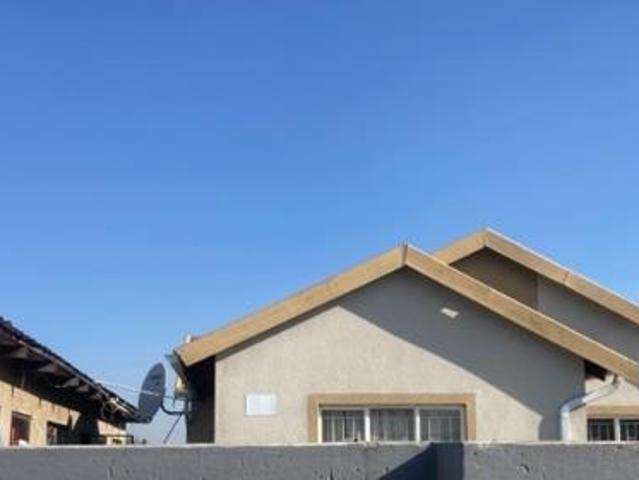 3 Bedroom House in Klarinet