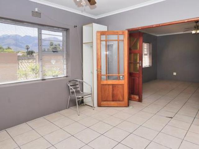 3 Bedroom House in Klein Parys