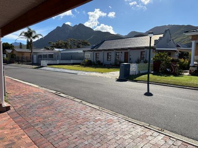 3 Bedroom House in Kleinmond