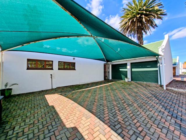 3 Bedroom House in Krugersdorp North