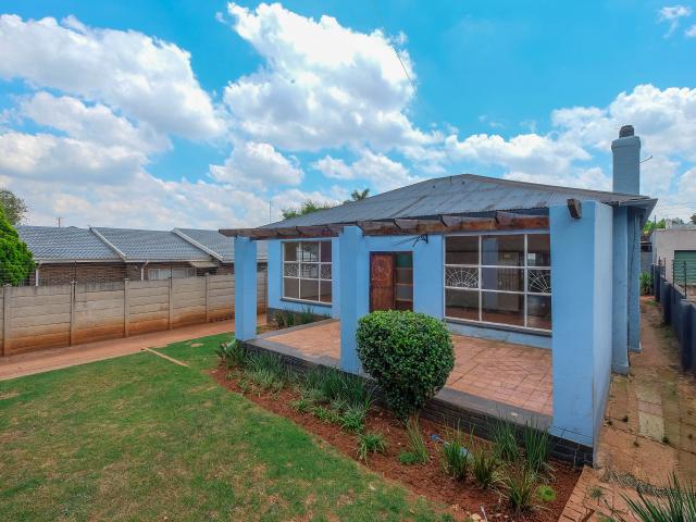 3 Bedroom House in Krugersdorp North
