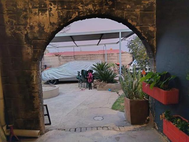 3 Bedroom House in Krugersdorp West