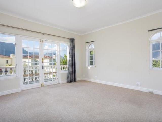 3 Bedroom House in Kronenzicht