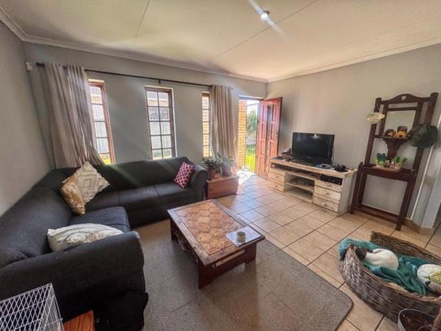 3 Bedroom House in Kunune Park