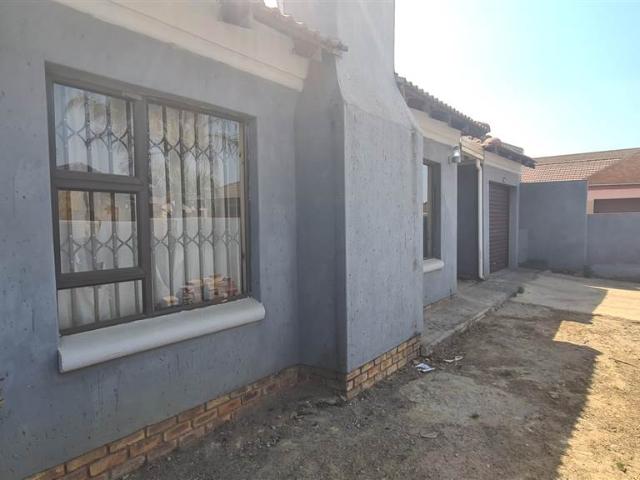 3 Bedroom House in Kwa Thema