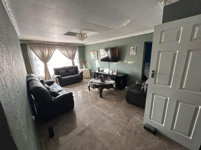 3 Bedroom House in Kwa Thema