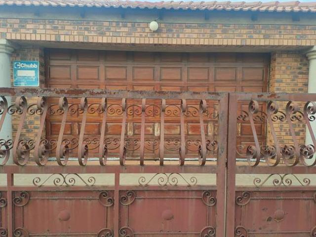 3 Bedroom House in Kwaguqa