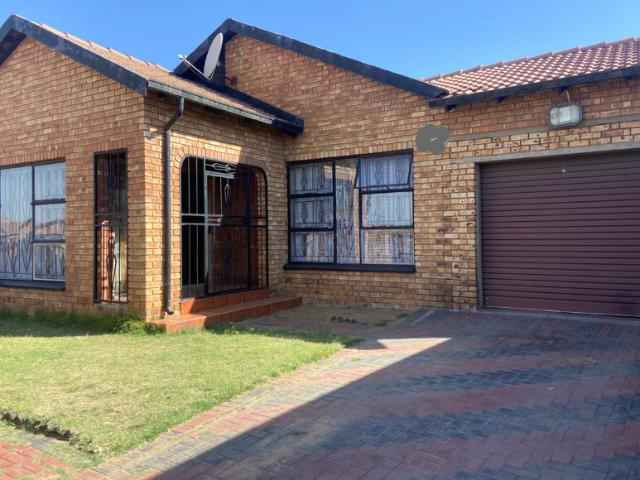 3 Bedroom House in Kwaguqa
