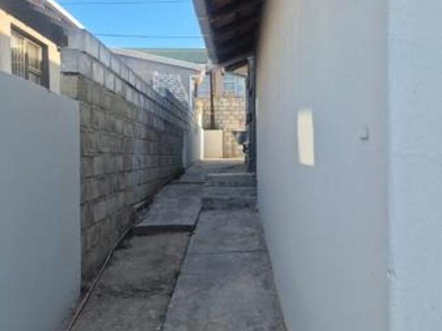 3 Bedroom House in KwaMagxaki
